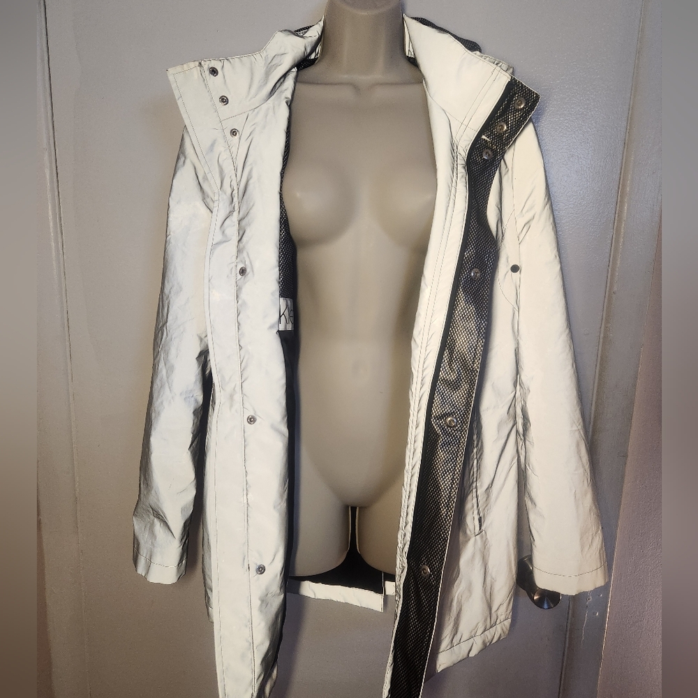 Calvin Klein Men's Size Sm (38s) Reflective Hi Vis Grey Jacket- Great Condition
